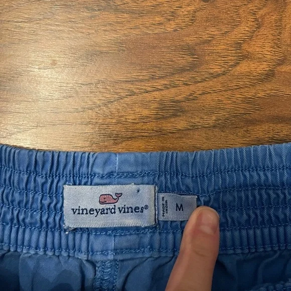 Vineyard Vines Cut Off Pull On Shorts Size M - Picture 2 of 4